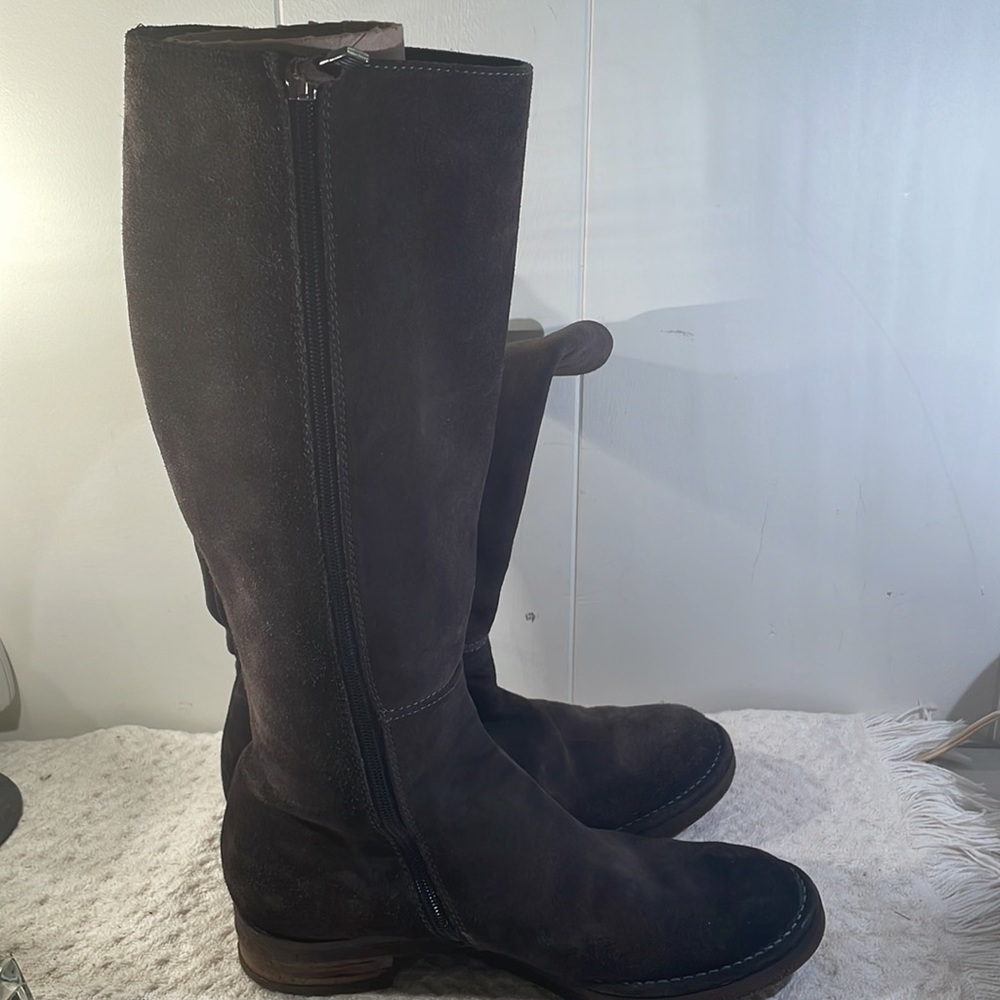 Alberto FERMANI Brown Suede Over Calf RubberBottom Sole Boots